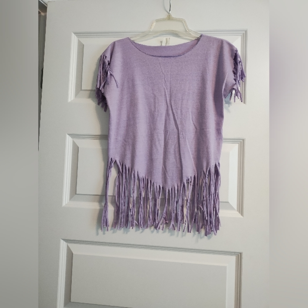 🟢3/$11 Vintage Purple Fringe Knit Top